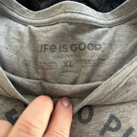 Life Is Good Gray Graphic Tee - Picture 2 of 2